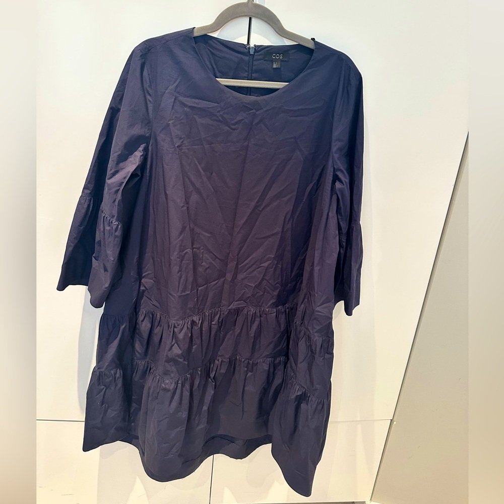 NWOT navy tiered Dress by COS